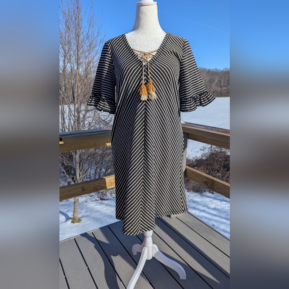 Hem & Thread Brand New Striped Dress Black And White Ruffle Sleeves